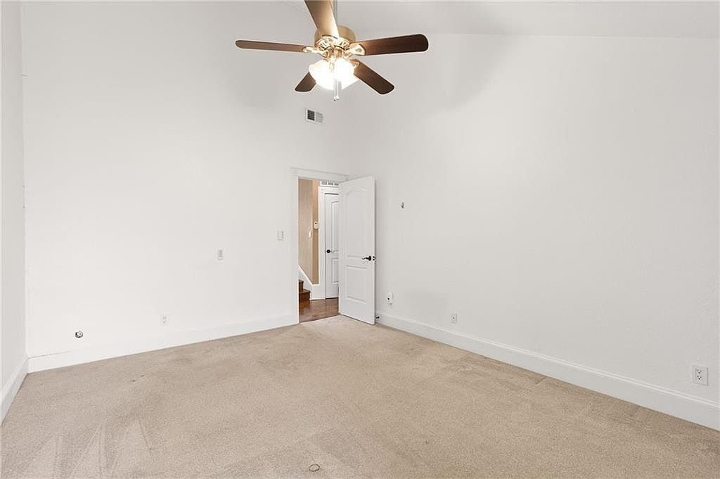 1111 W 46th Street — photo 14