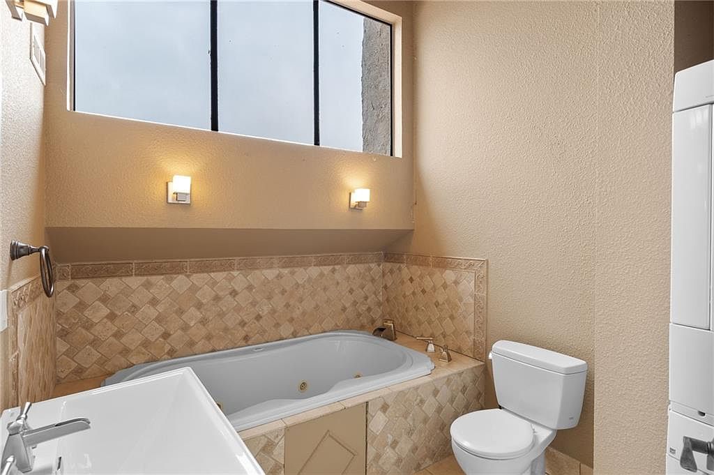 1111 W 46th Street — photo 18