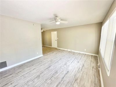11203 Herrick Avenue — photo 5