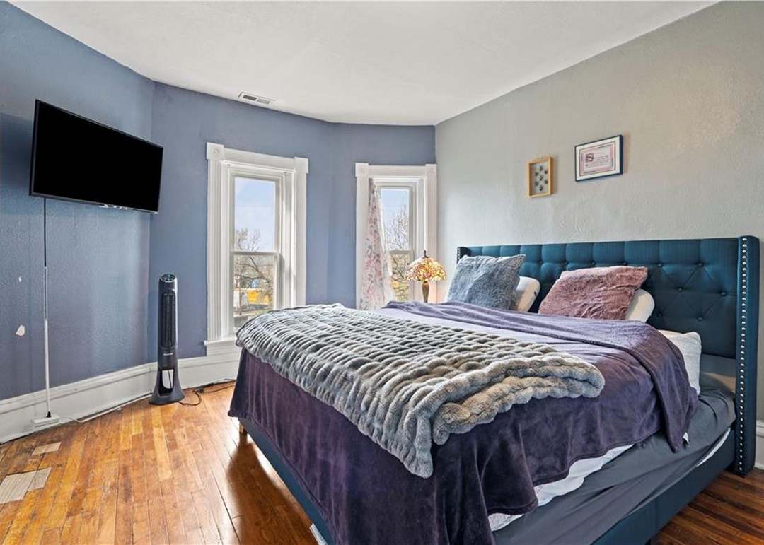 1121 Myrtle Avenue — photo 20