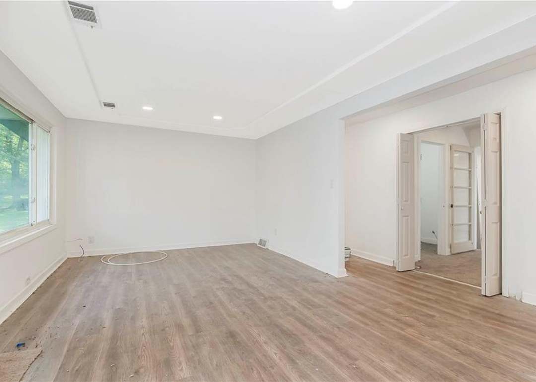 11212 Lakeview Road — photo 11