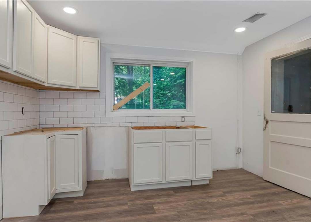 11212 Lakeview Road — photo 17