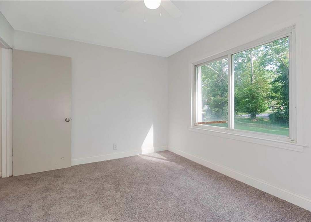 11212 Lakeview Road — photo 23
