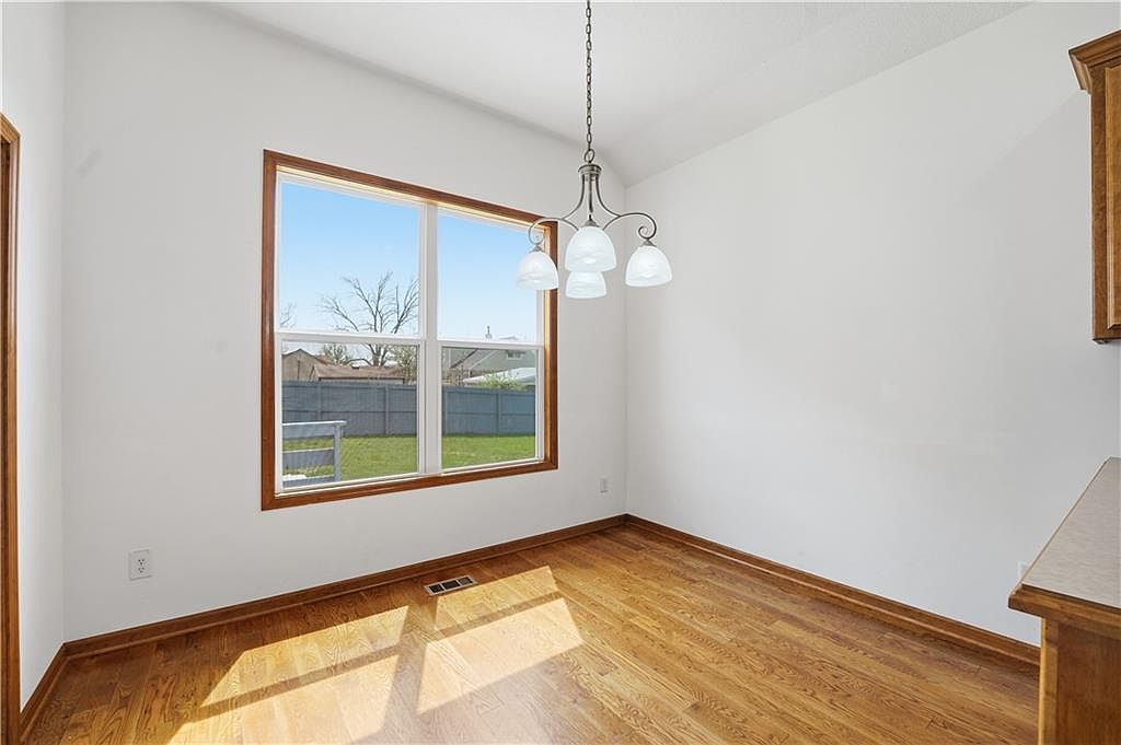11219 W 57th Terrace — photo 11