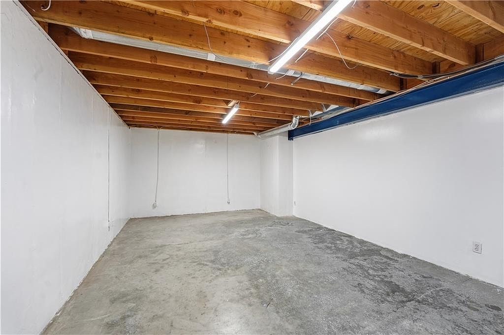 11219 W 57th Terrace — photo 17