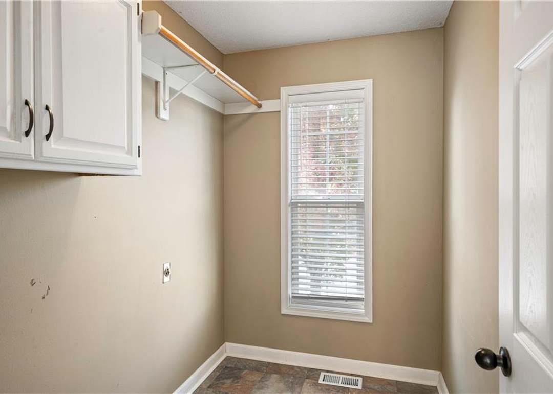 11237 N Madison Avenue — photo 18