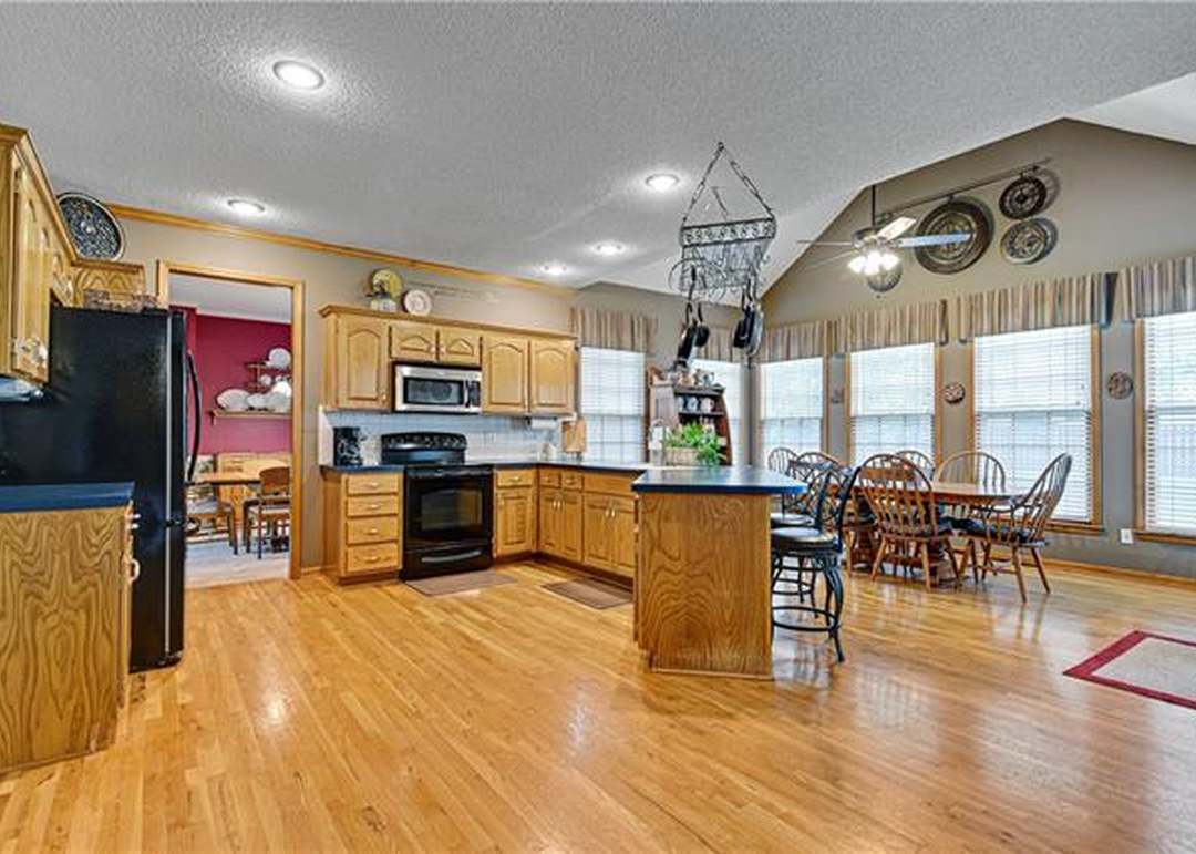 11304 W 131st Street — photo 9