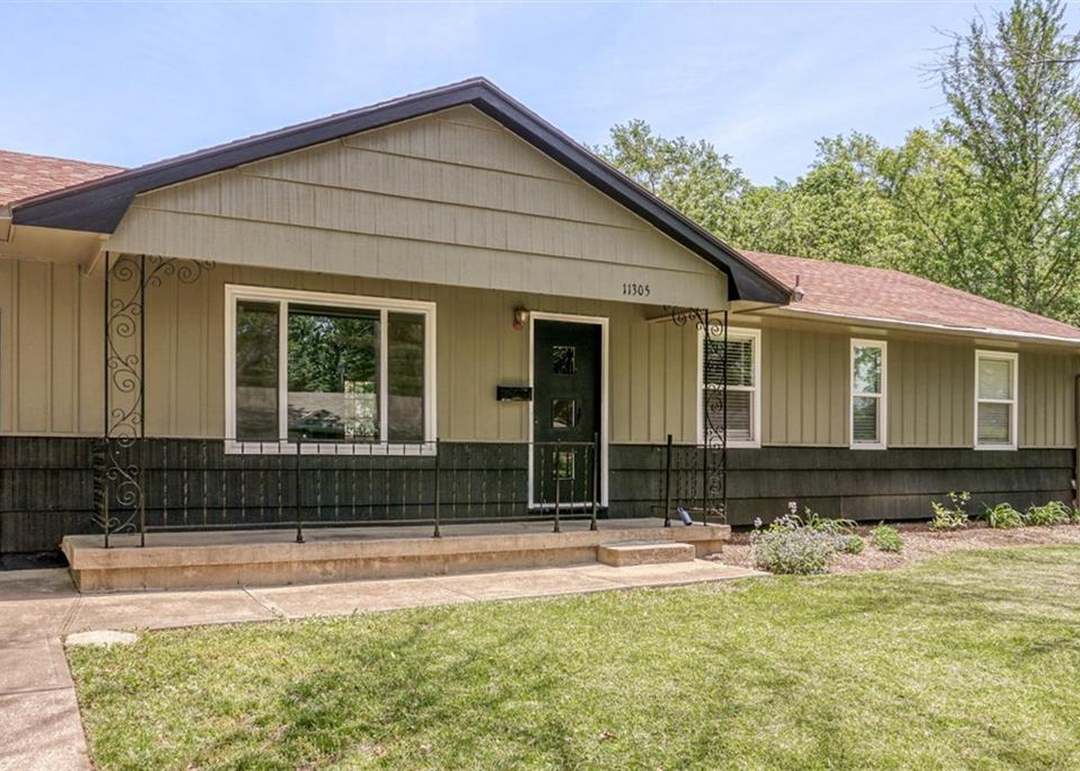 11305 Cypress Avenue — photo 8