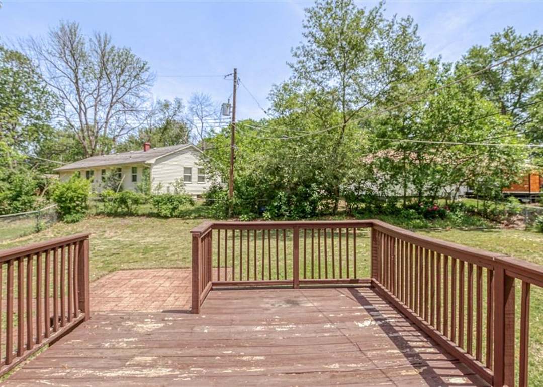 11305 Cypress Avenue — photo 14