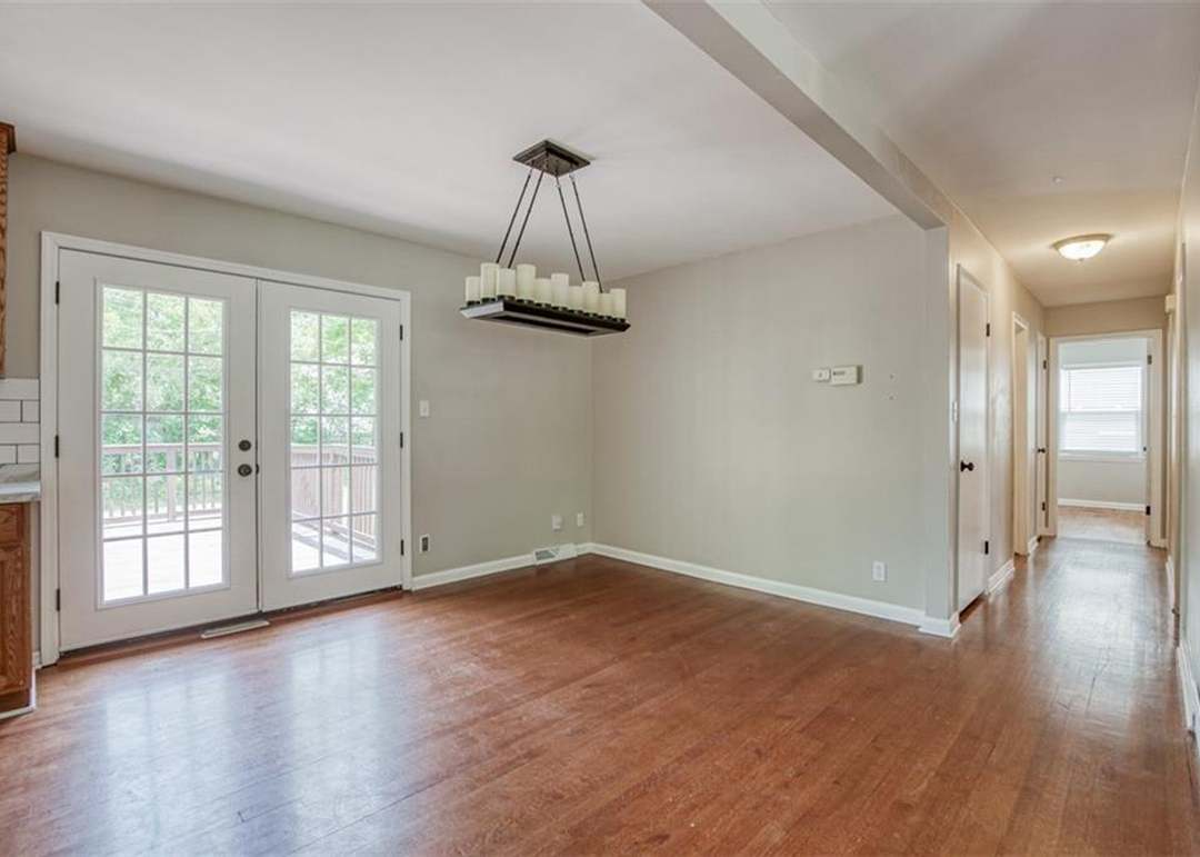 11305 Cypress Avenue — photo 20