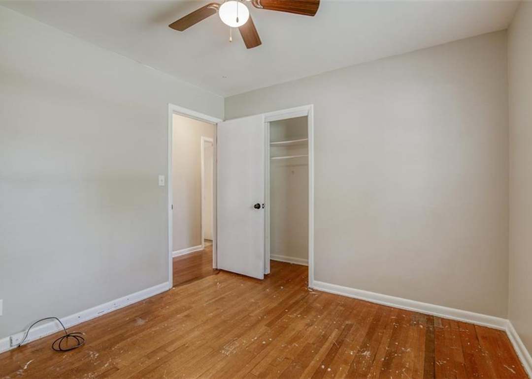 11305 Cypress Avenue — photo 25