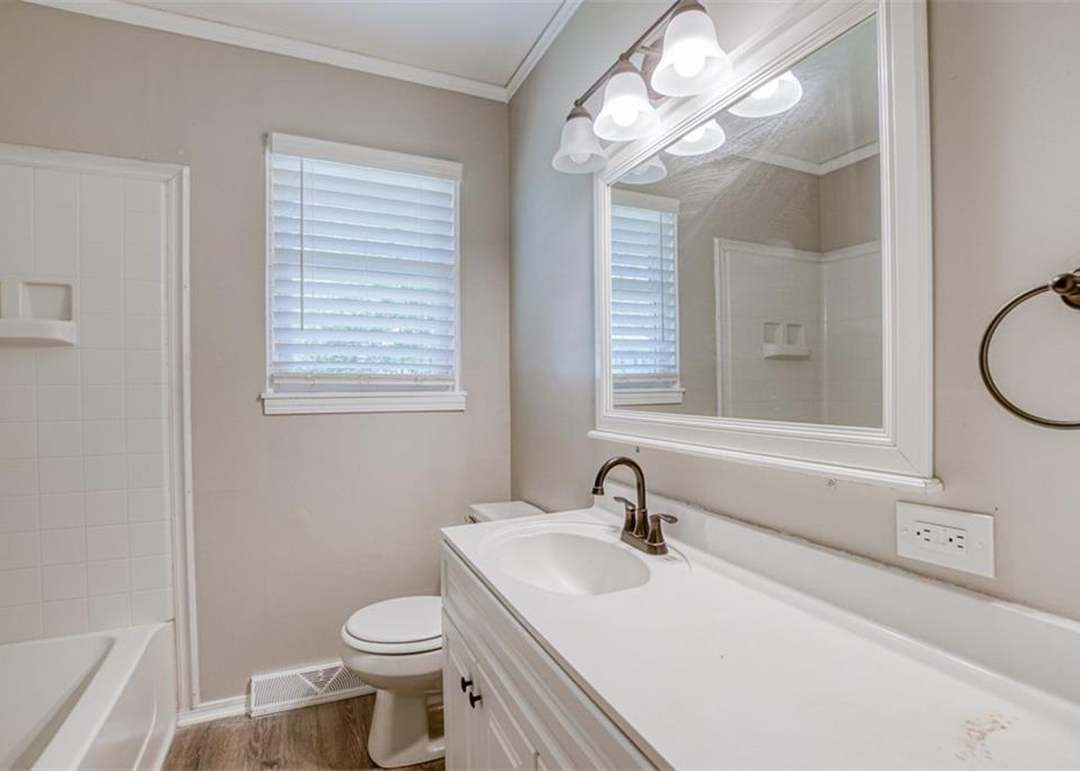 11305 Cypress Avenue — photo 30