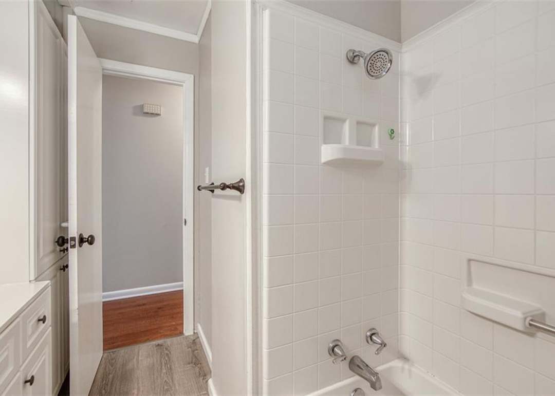 11305 Cypress Avenue — photo 31