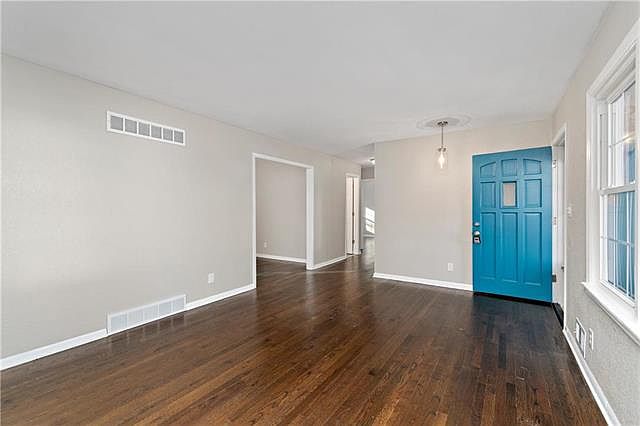11305 E 47th Street — photo 6