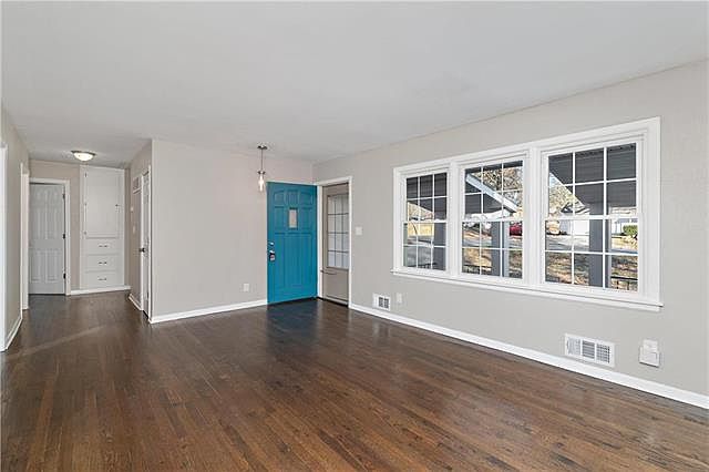 11305 E 47th Street — photo 7