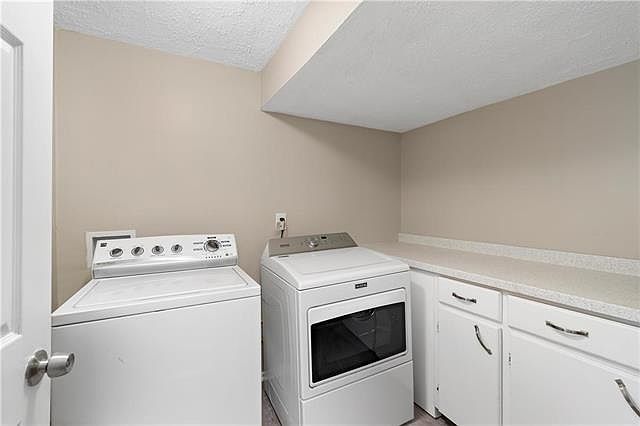 11305 E 47th Street — photo 32
