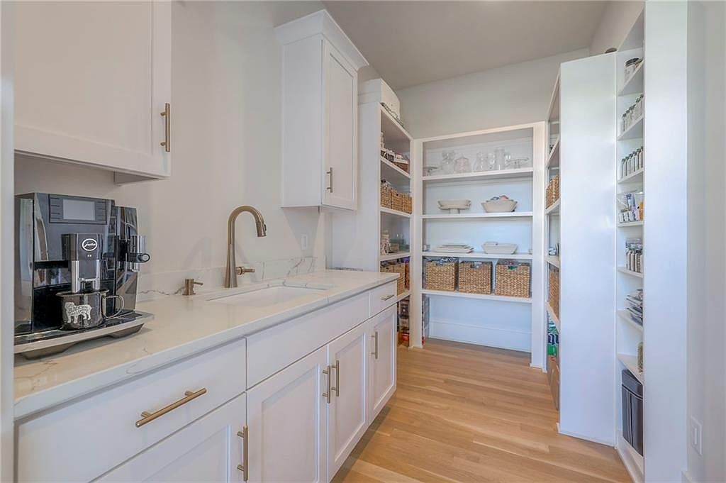 11307 W 170th Terrace — photo 10