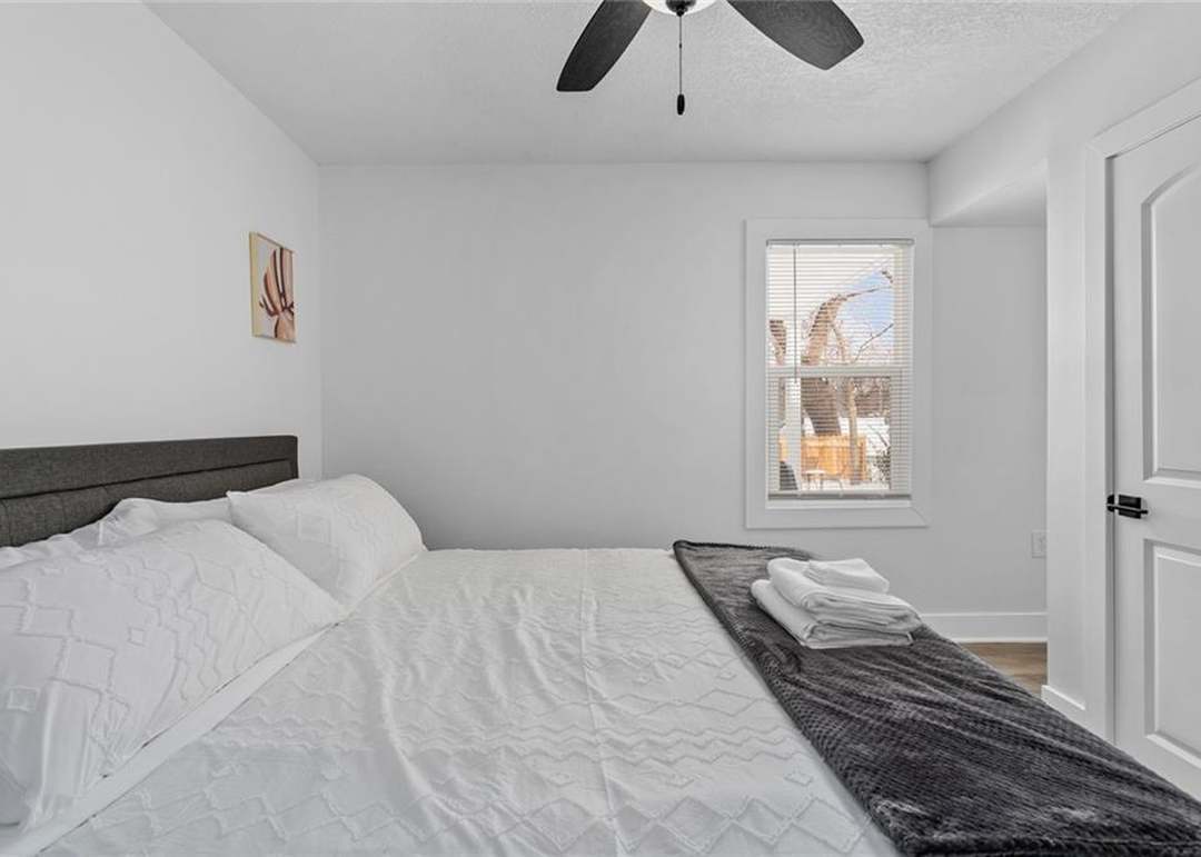 11314 W 61 Street — photo 5