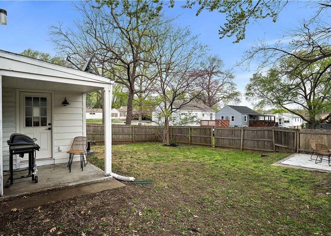 11314 W 61 Street — photo 27