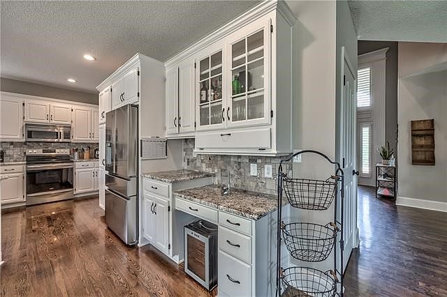 11400 W 143rd Terrace — photo 8