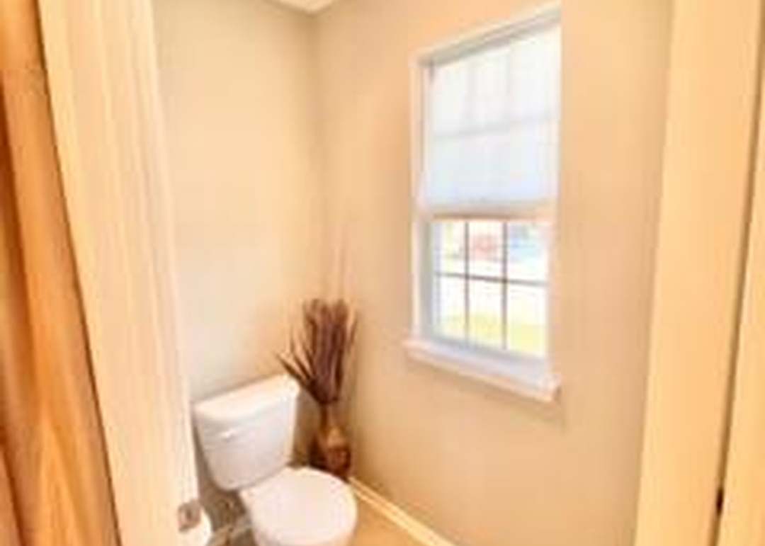 11403 Yecker Avenue — photo 6