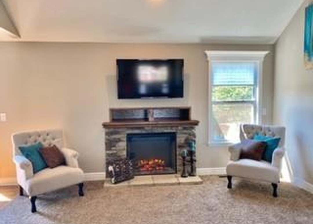 11403 Yecker Avenue — photo 9