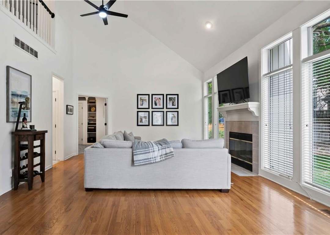 11404 W 114th Street — photo 16