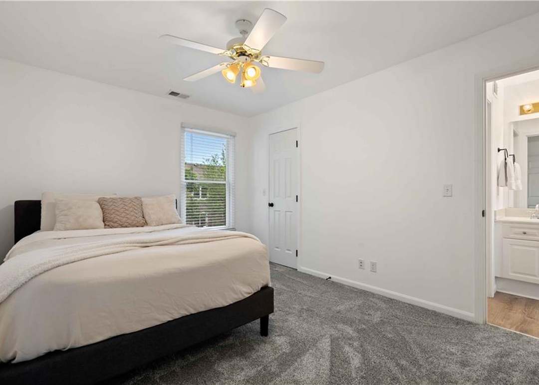 11404 W 114th Street — photo 22