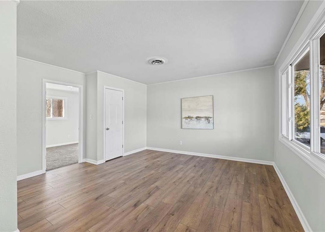 11405 E 51st Street — photo 6