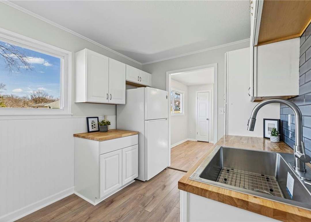 11405 E 51st Street — photo 12