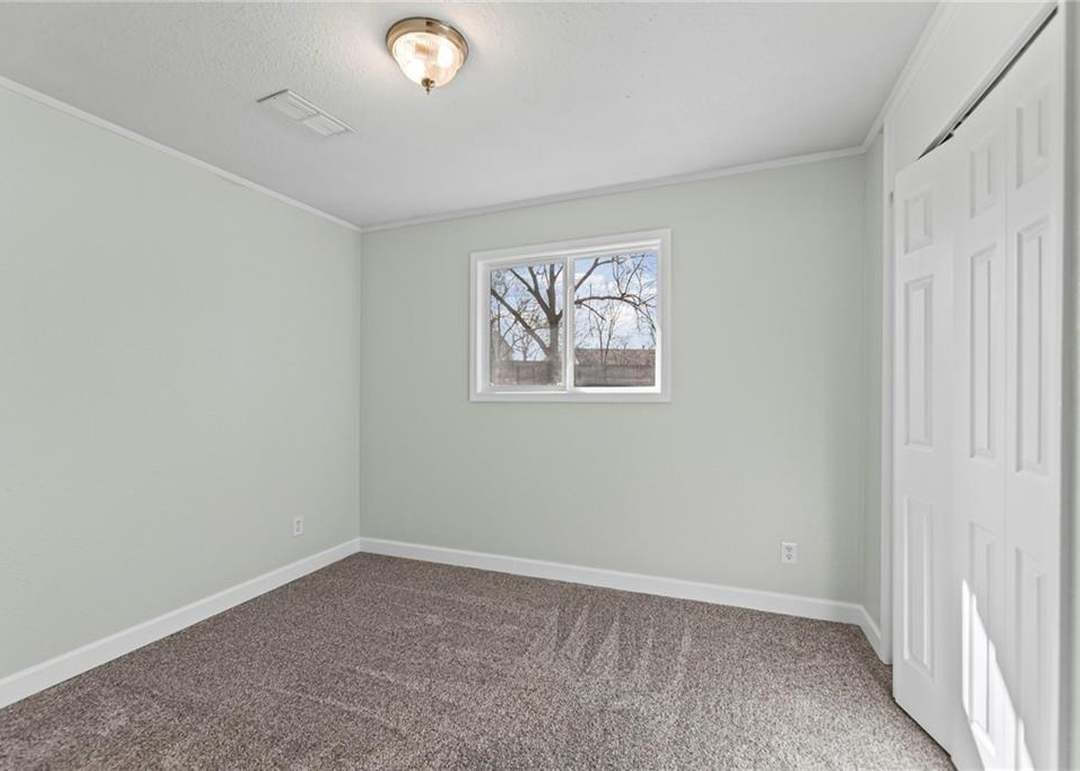 11405 E 51st Street — photo 17
