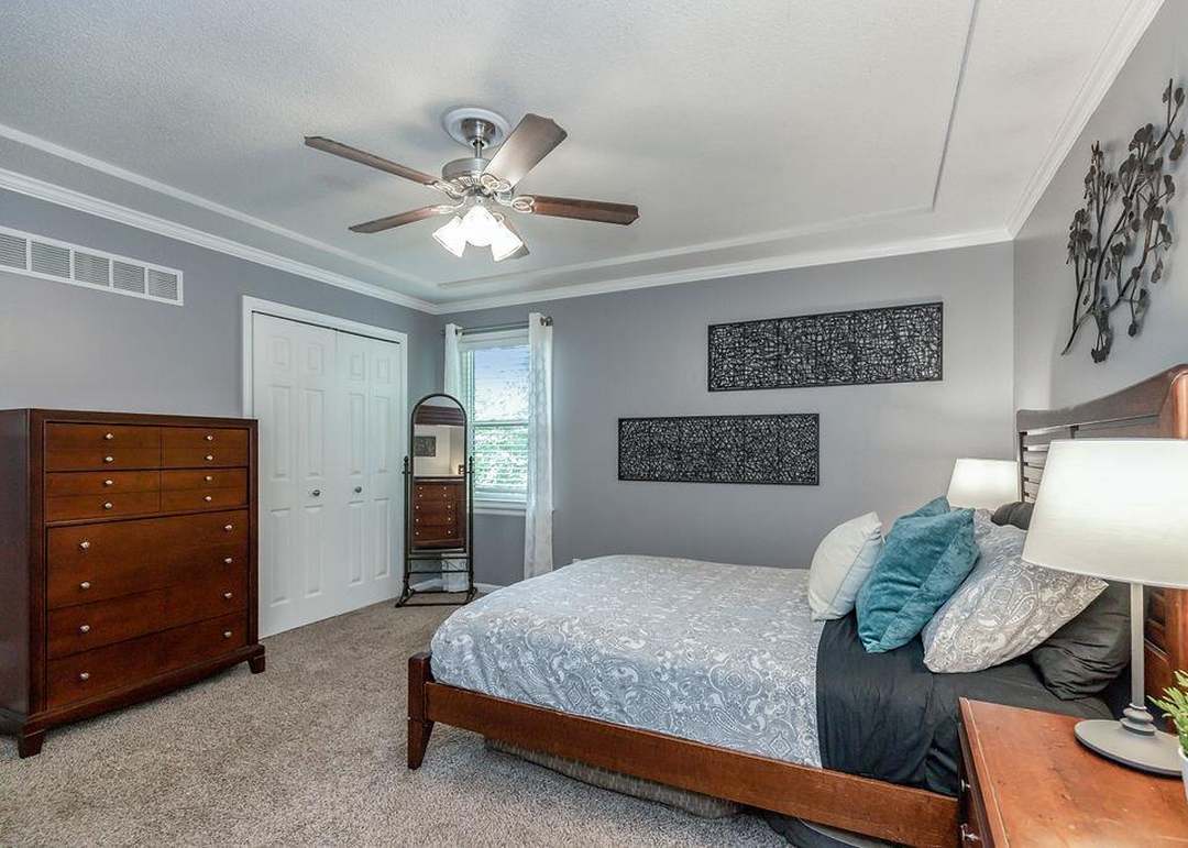 11408 W 77th Street — photo 5
