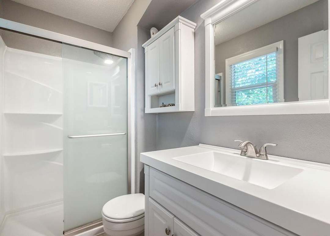 11408 W 77th Street — photo 20