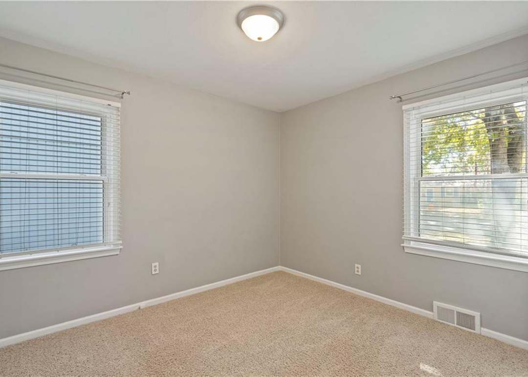 11416 W 69th Terrace — photo 15