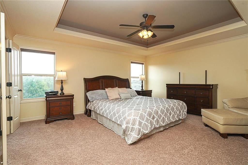 116 NW LEWIS Drive — photo 26