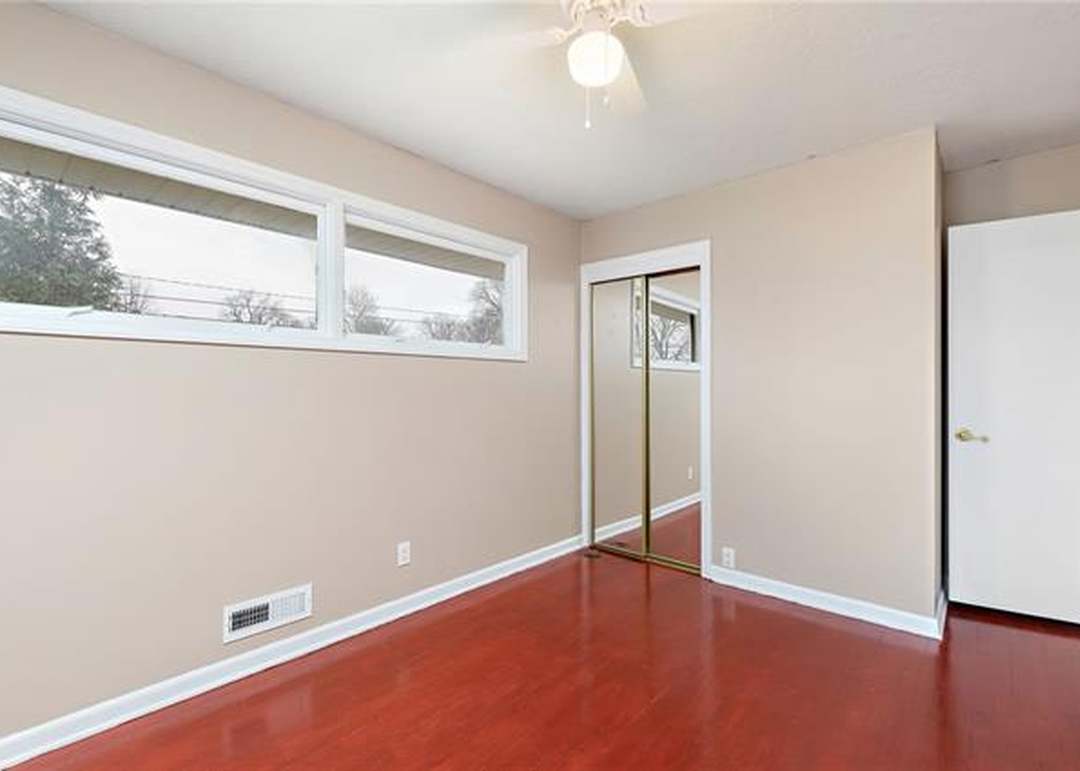 11604 E 39th Street S — photo 23