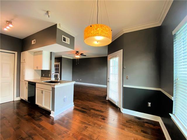 11605 Tomahawk Creek Parkway — photo 1