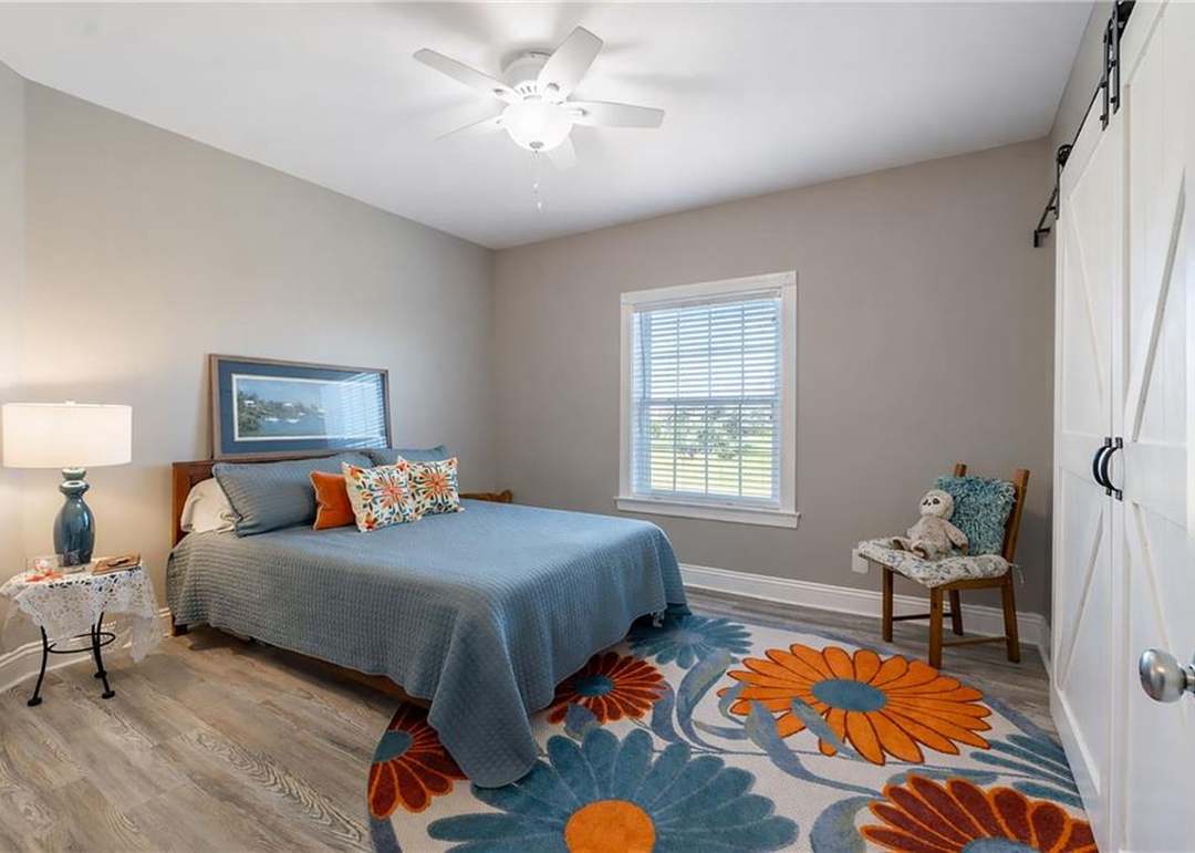 11615 Tomahawk Creek Parkway — photo 5