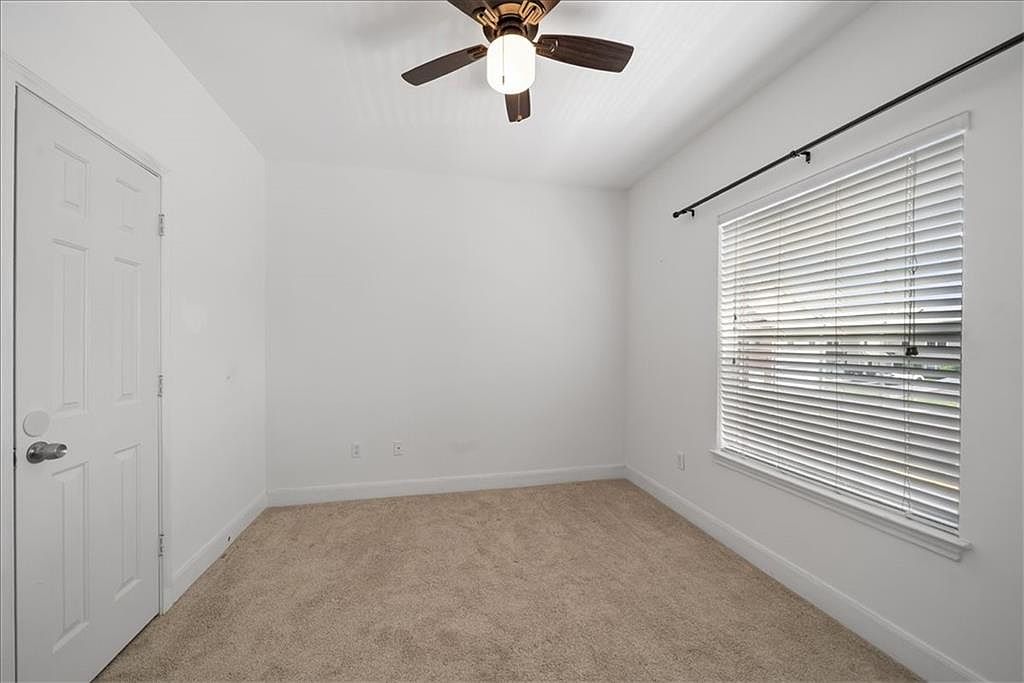 11625 TOMAHAWK CREEK PARKWAY — photo 11