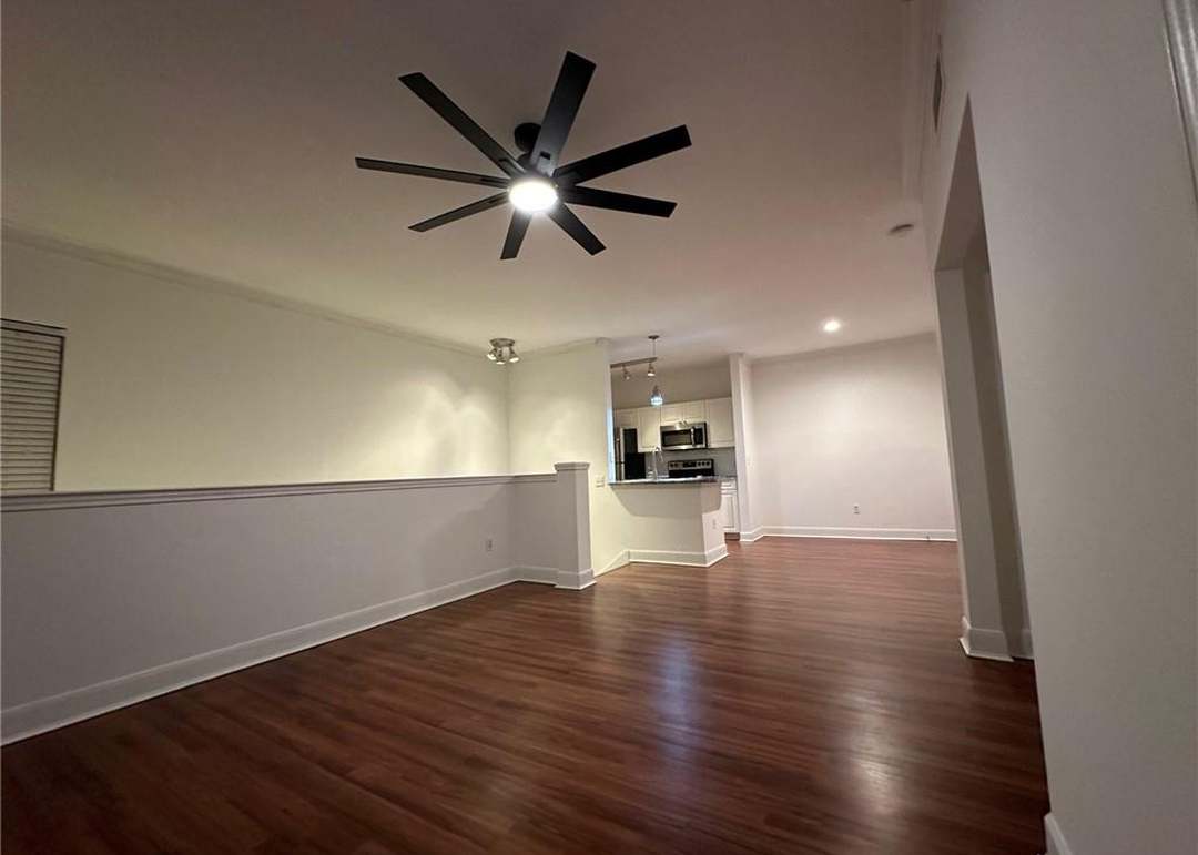 11625 Tomahawk Creek Parkway — photo 1