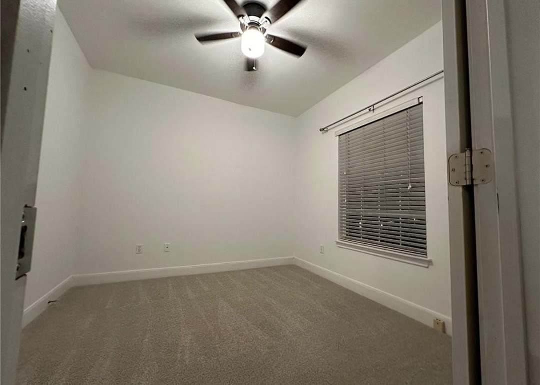 11625 Tomahawk Creek Parkway — photo 4