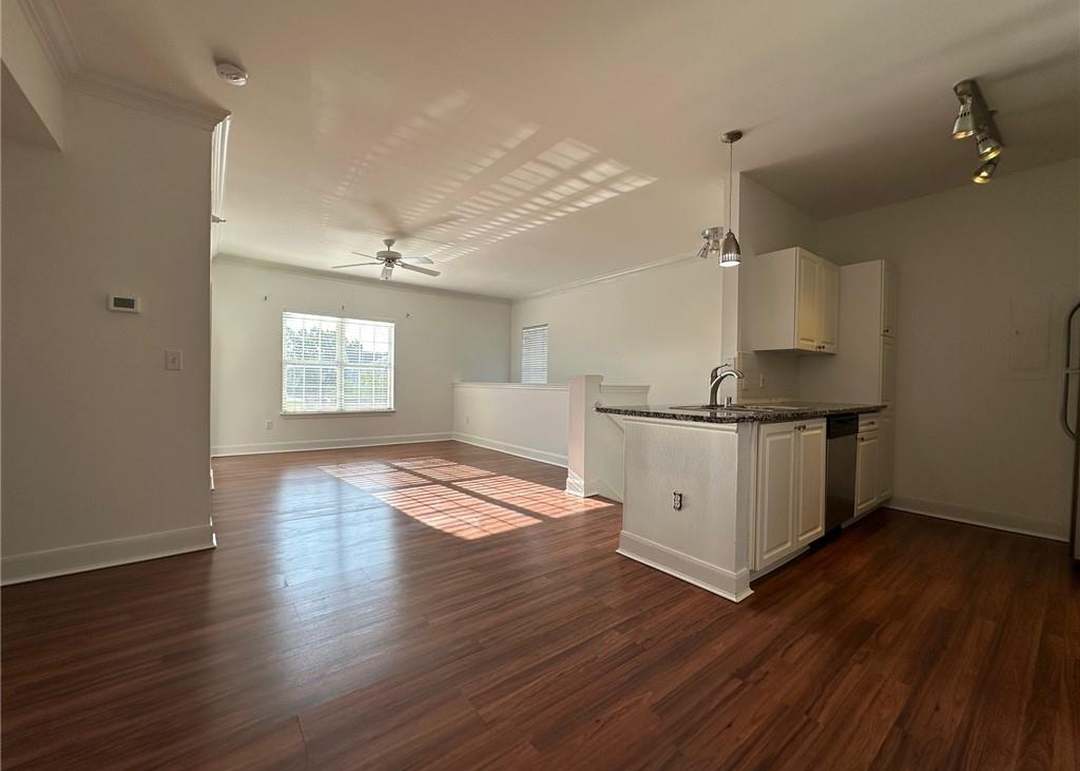 11625 Tomahawk Creek Parkway — photo 15