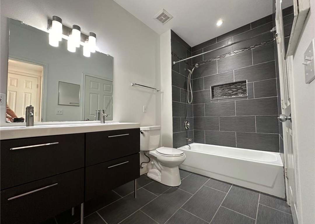 11625 Tomahawk Creek Parkway — photo 19