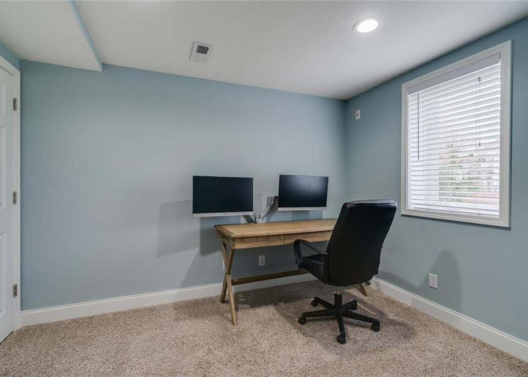 11657 S Marion Street — photo 15
