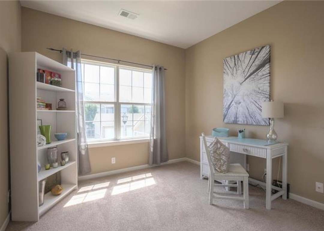 11671 S Roundtree Street — photo 3