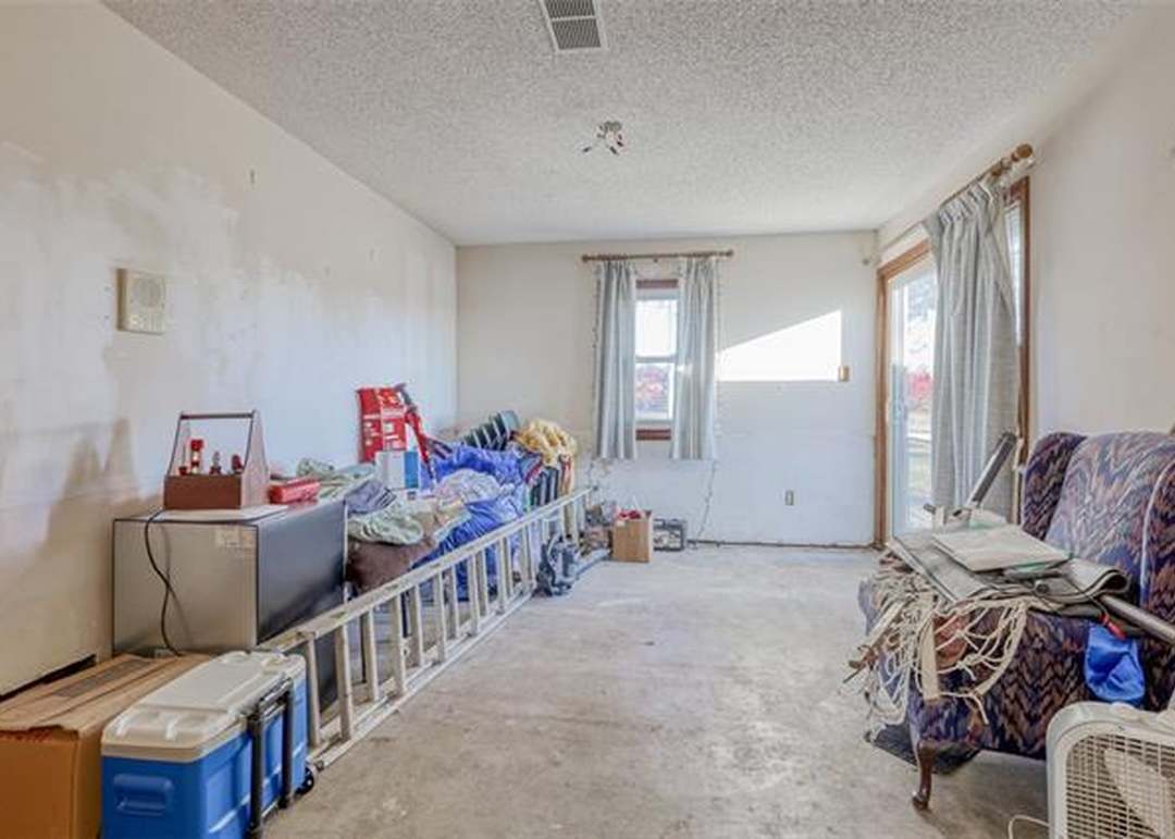 11700 Lawndale Avenue — photo 5