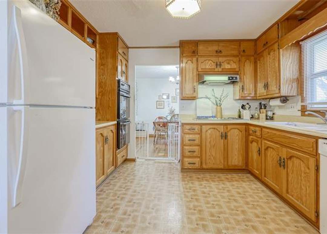 11700 Lawndale Avenue — photo 18
