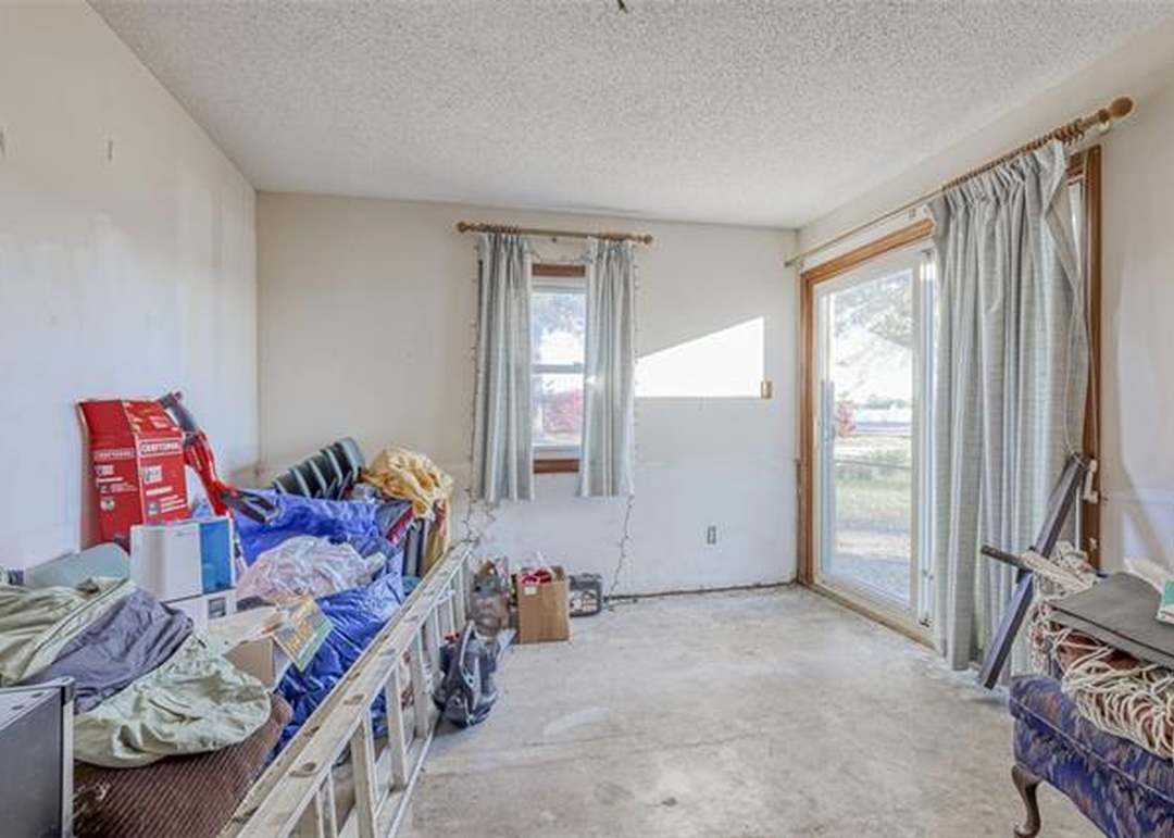 11700 Lawndale Avenue — photo 22