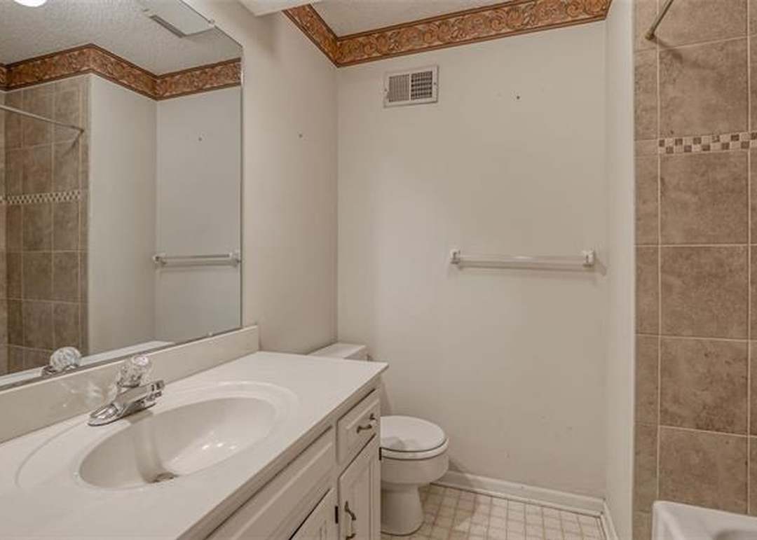 11723 W 109 Circle — photo 34