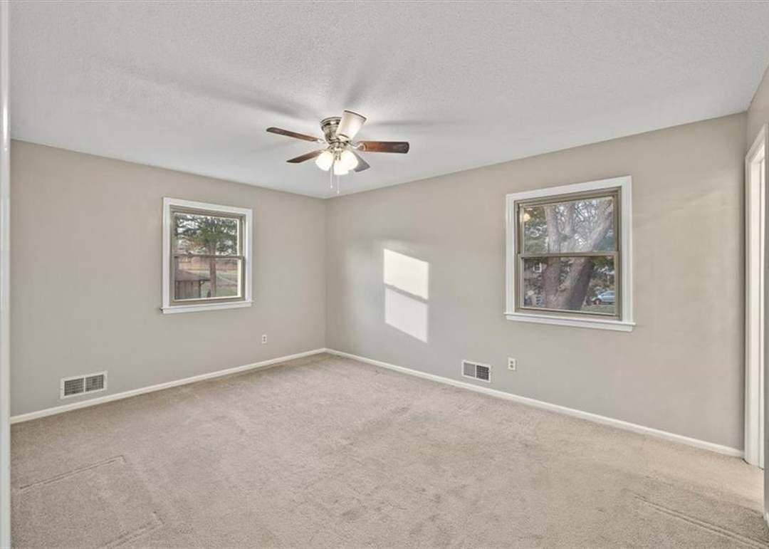 11800 E 77TH Street — photo 12